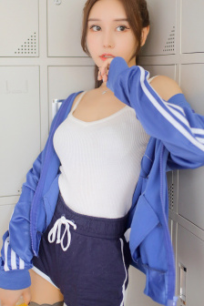 比基尼美女